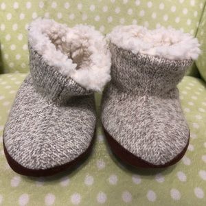 Baby Acorn Booties 👶🏼